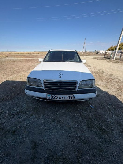 Продаю Mercedes-Benz C220,пробег уточняется