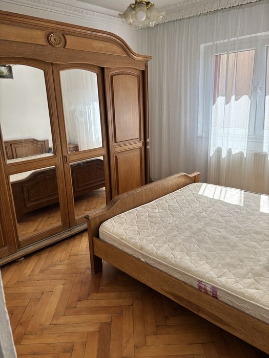 Apartament de închiriat