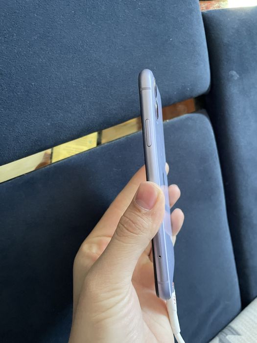 iPhone 11 в хорошем состоянии
