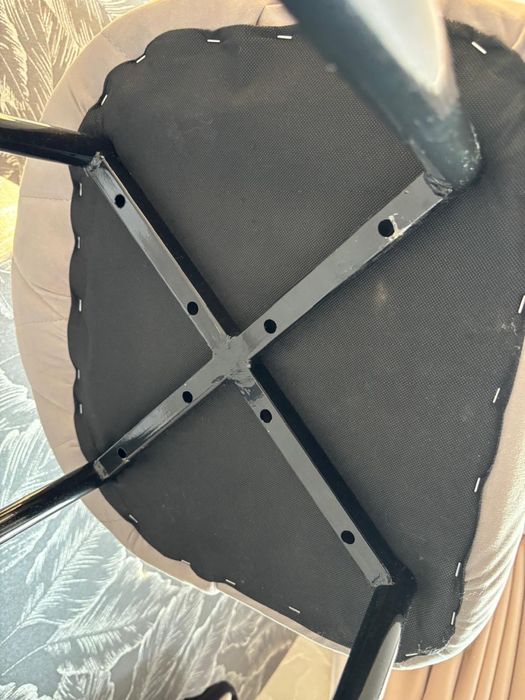 Продам Стулья 4 шт