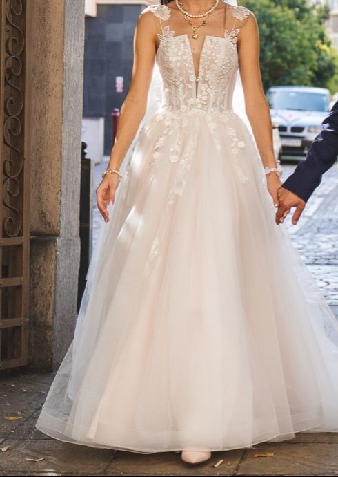 Дълга Булчинска Рокля