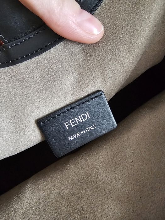 Geanta fendi model tote cel mai mare