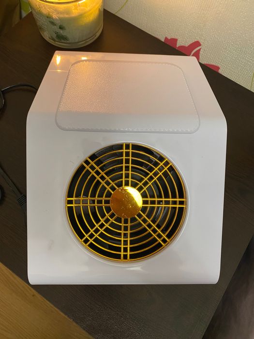 Прахоуловител / nail dust collector