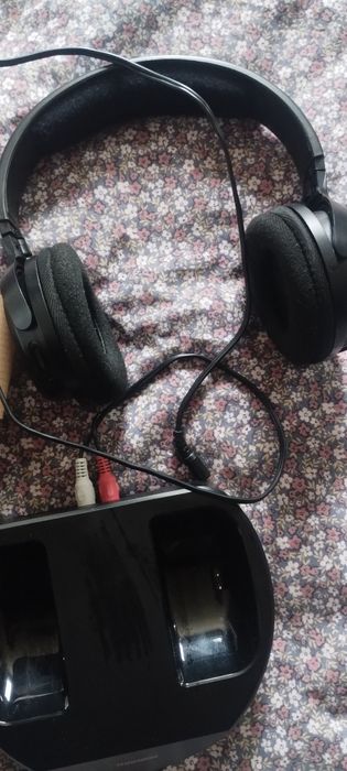 Casti wireless   aproape noi