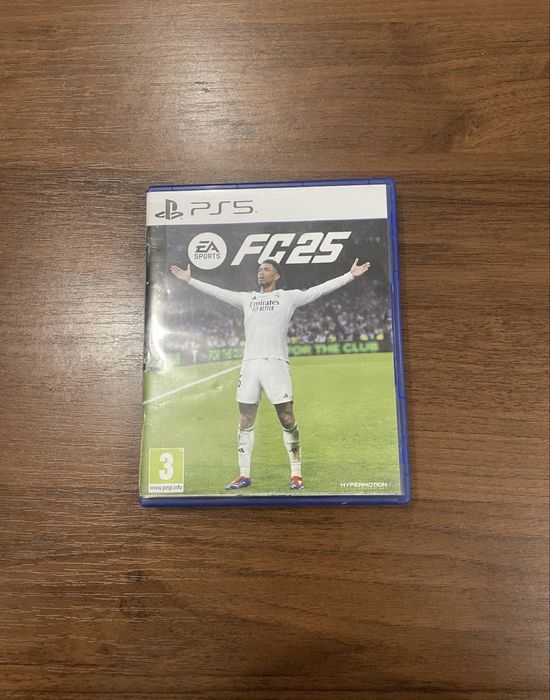 Продам фифу 25 и JBL наушник