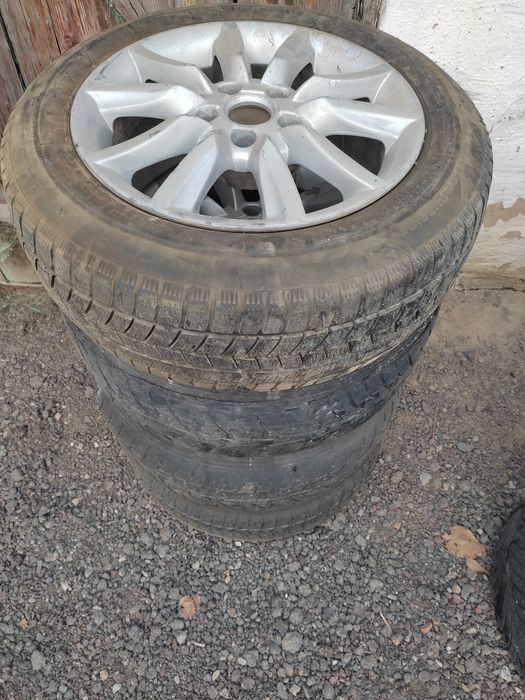 Продам диски на Мерседес и Тойота