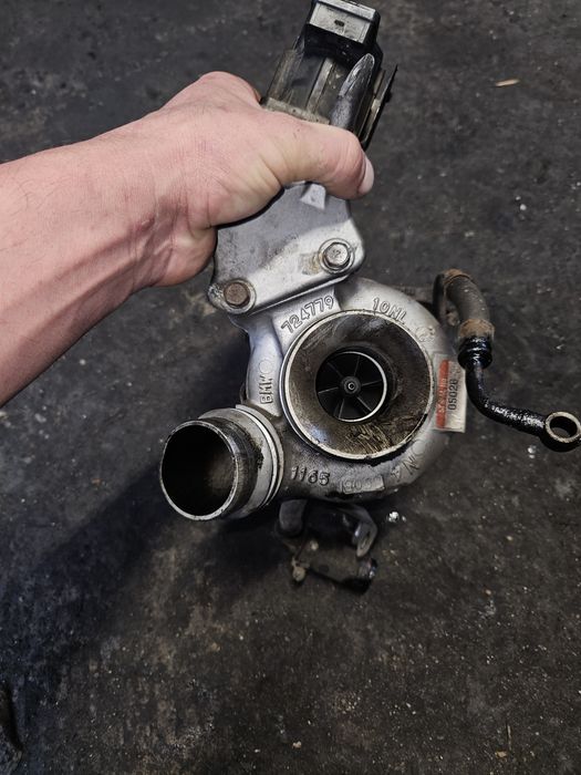 Turbina Bmw e90 n47d20c 177 cp .