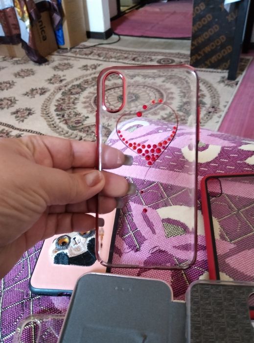 Продам чехлы от Айфона