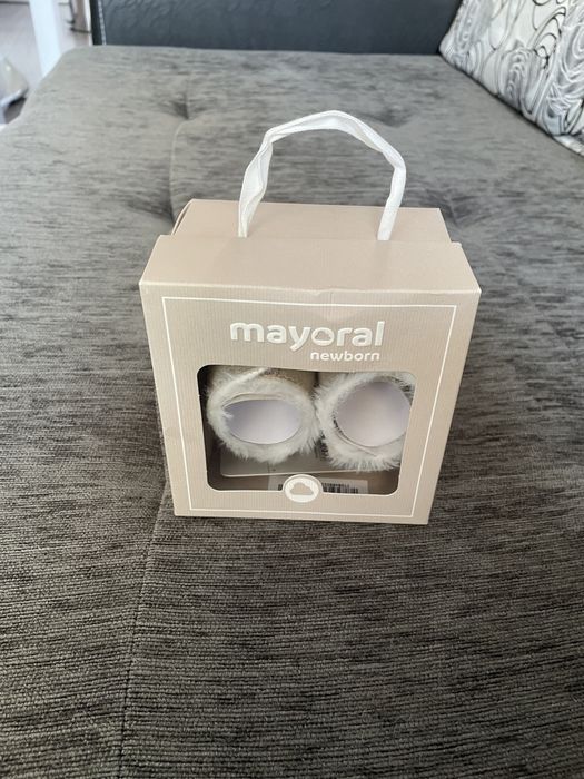 Пухени бебешки боти Mayoral