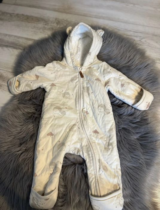 Combinezon bebe 2–4 luni, culoare crem