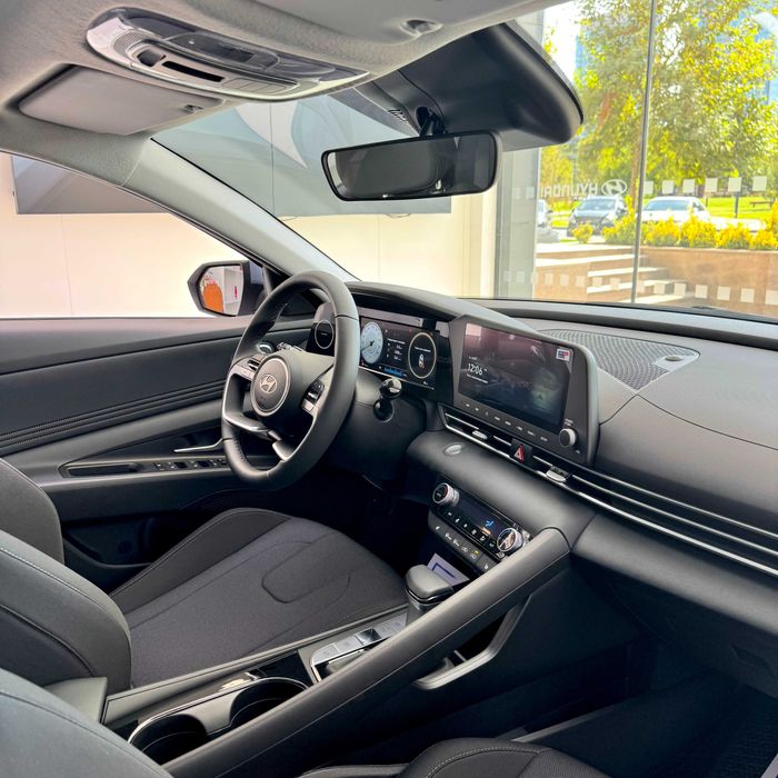 Hyundai Elantra Elegance Plus 2026