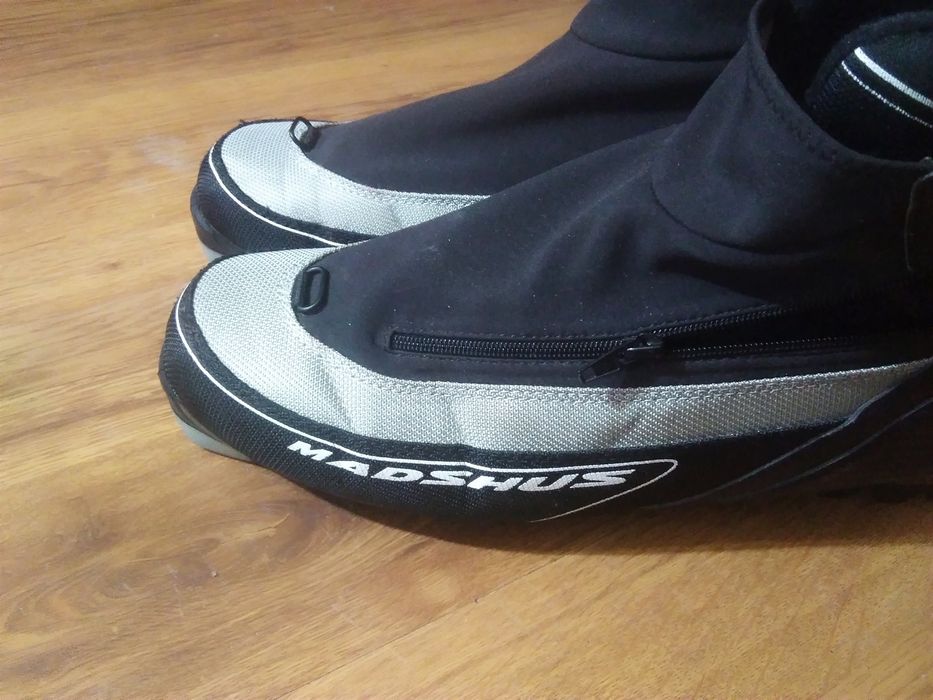 Обувки за ски бягане Salomon Ном. 42 и 40, Mendle 41 и Madshus Ном. 44