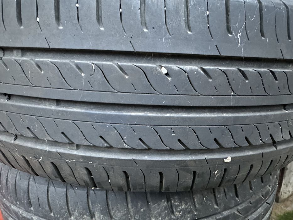 Anvelope 215 65 r16