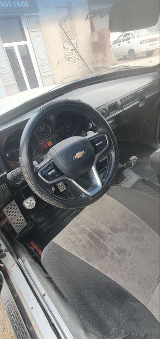 Volga 1993yil. 31029