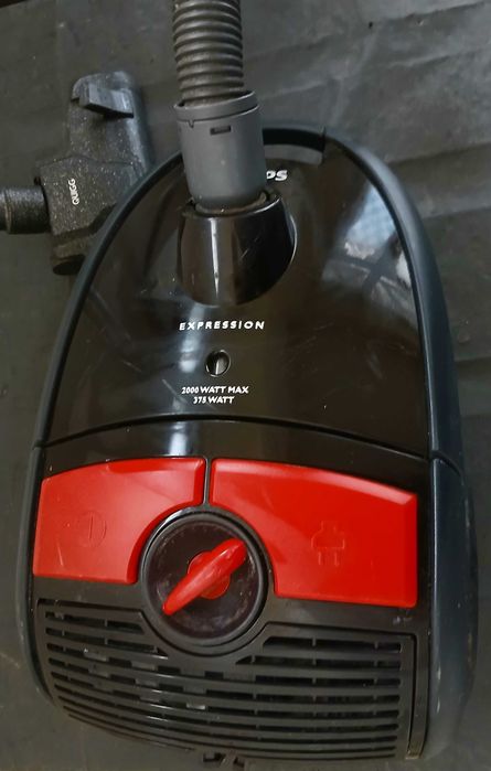Прахосмукачка PHILIPS 2000W