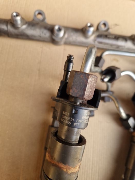 Injectoare injector pompa rampa bmw x5 e70 x6 e71 x3 e83 e60 3.0d m57