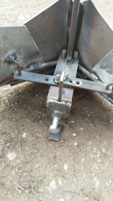 Vând rarita și plug motocultor