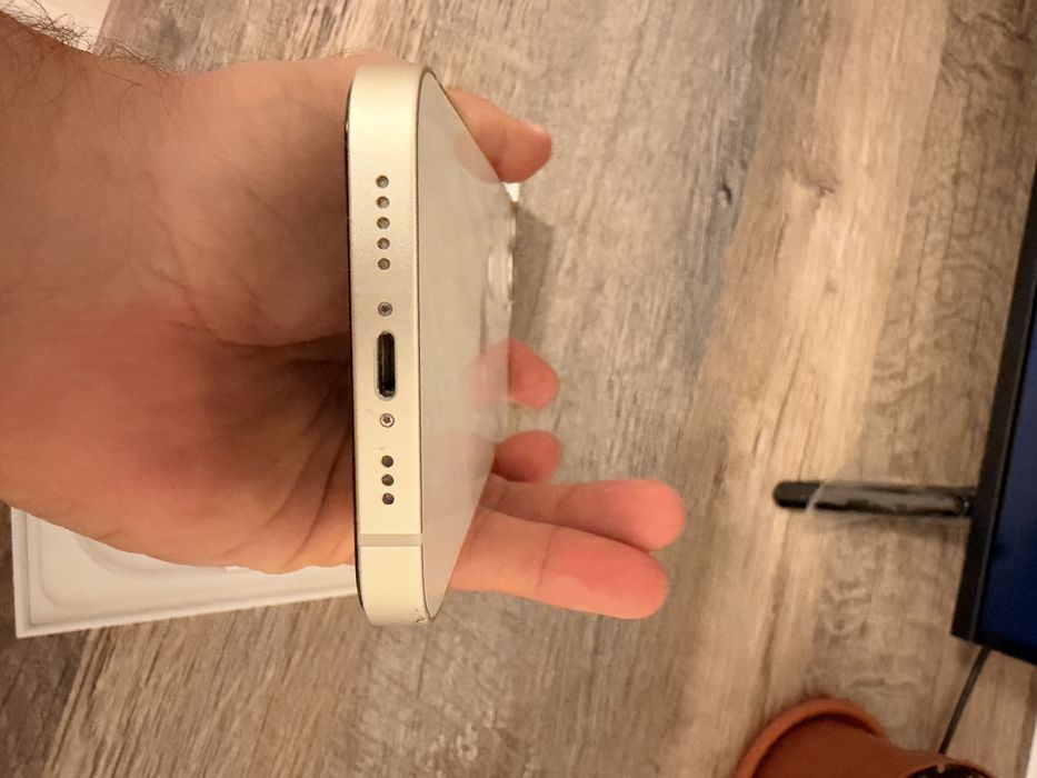 Vand iPhone 14 Starlight 128 GB