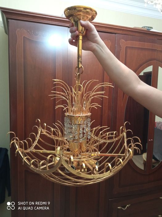 Хрустальная люстра