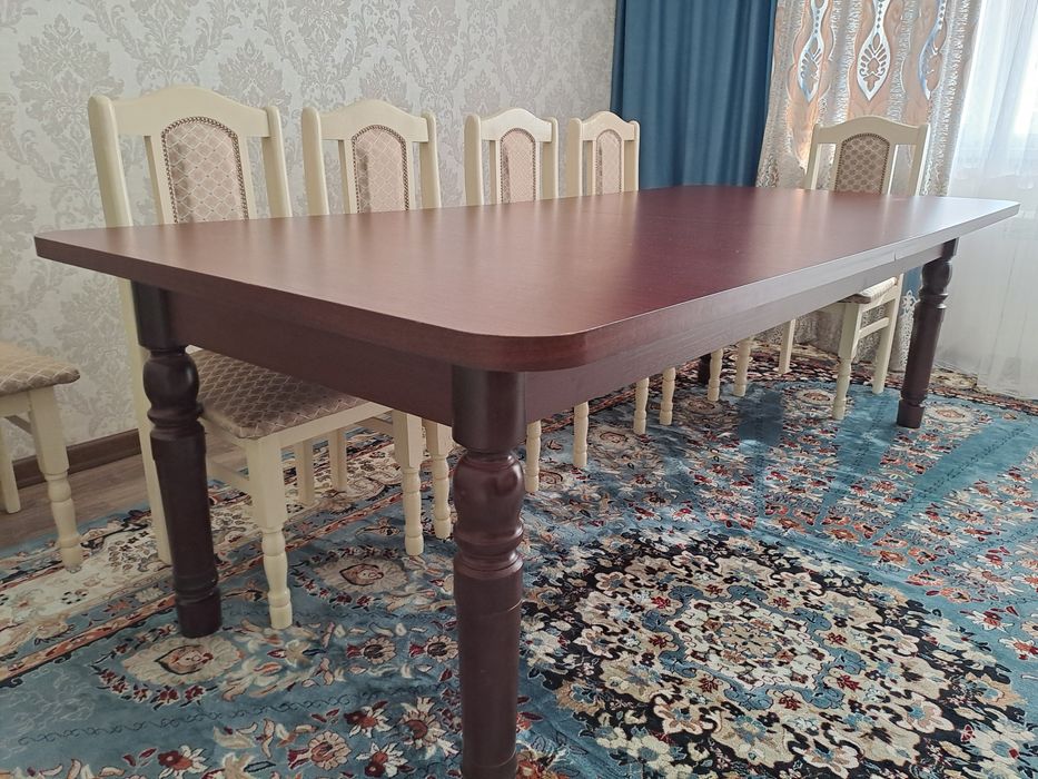 Продам  стол  в отличном состоянии