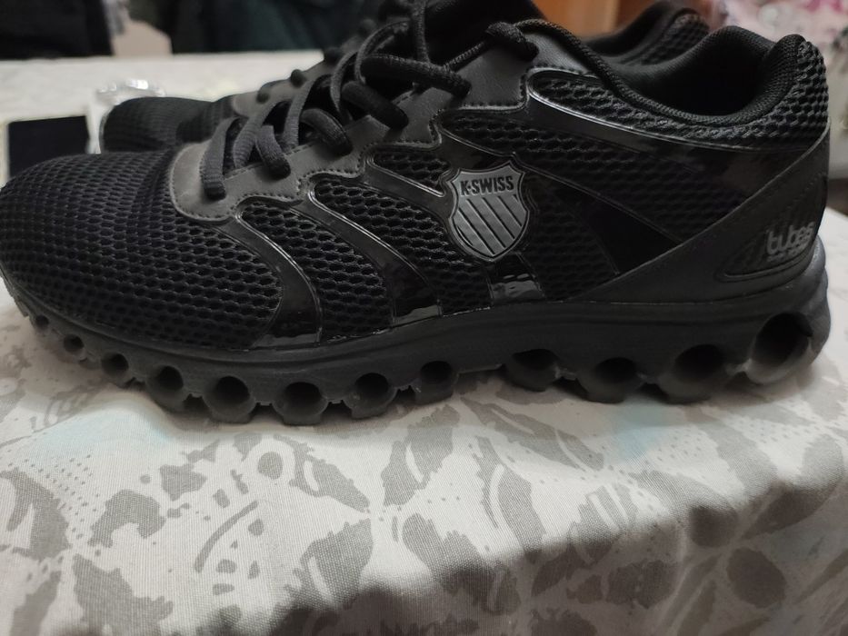 Маратонки K Swiss