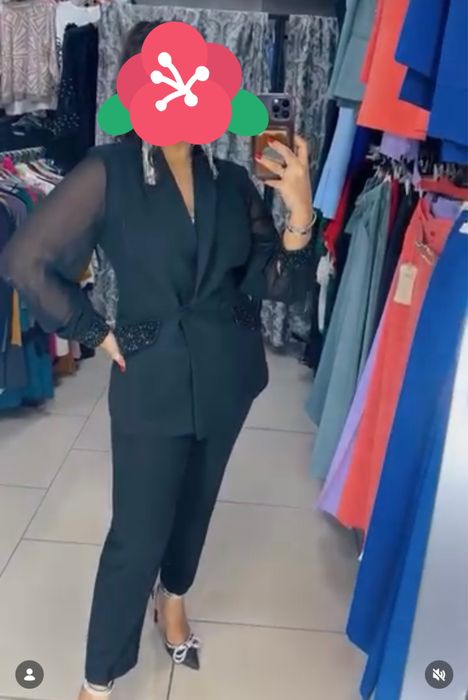 Продам классический костюм