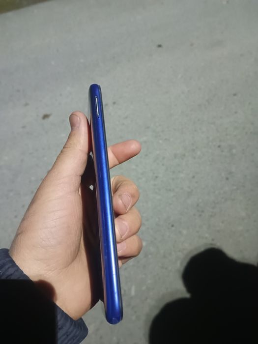 Redmi 7 koʻk 4/64 gb