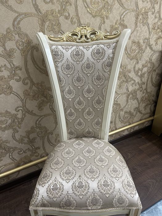 Продам стулья срочно