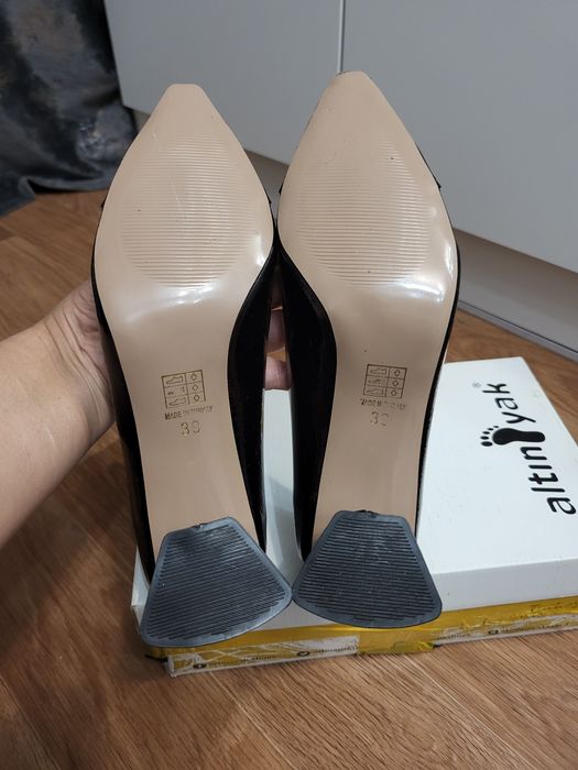 Продам  новые туфли