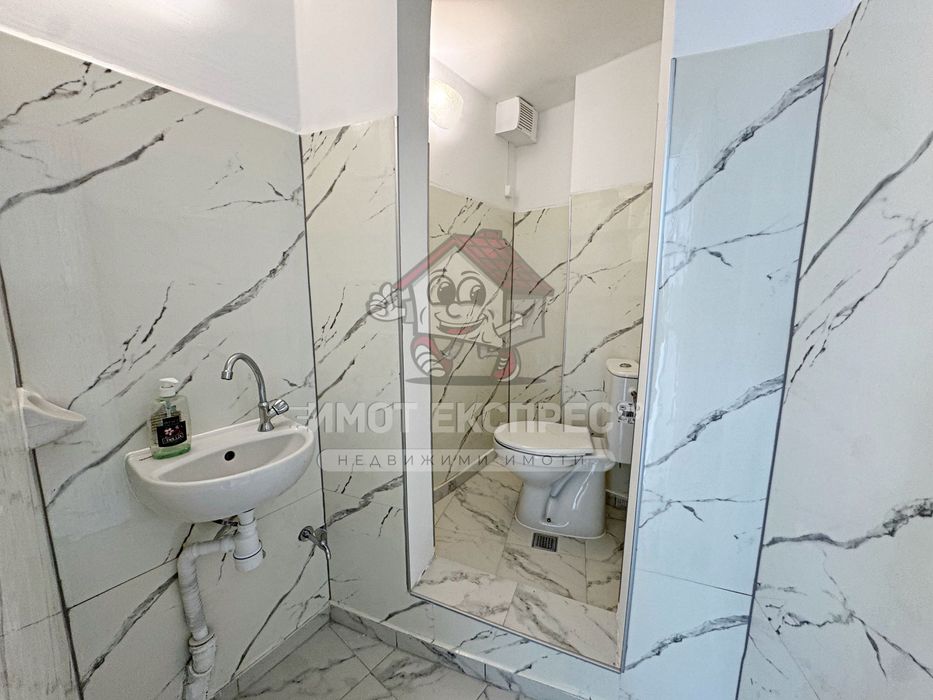 Дава се под наем Магазин в Асеновград - 65 кв.м за 498.27 € - Снимка #4