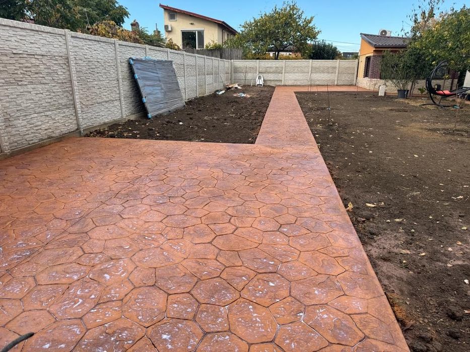 Beton amprentat, elicopterizat pavaj pavele ,casa gradina amenajări gard fundatie bordura construcții