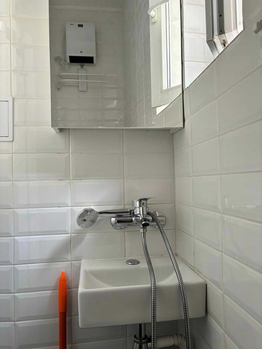 Дава се под наем Двустаен апартамент в София, Център - 55 кв.м за 425 € - Снимка #2