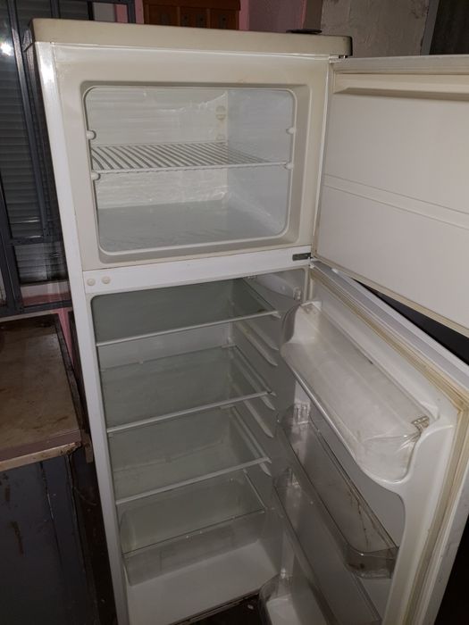 Frigider Zanussi CT235 – 235L, Congelator, 140 cm, Perfect Funcțional