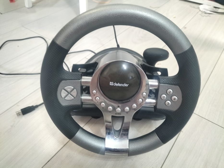 Игровой руль Defender