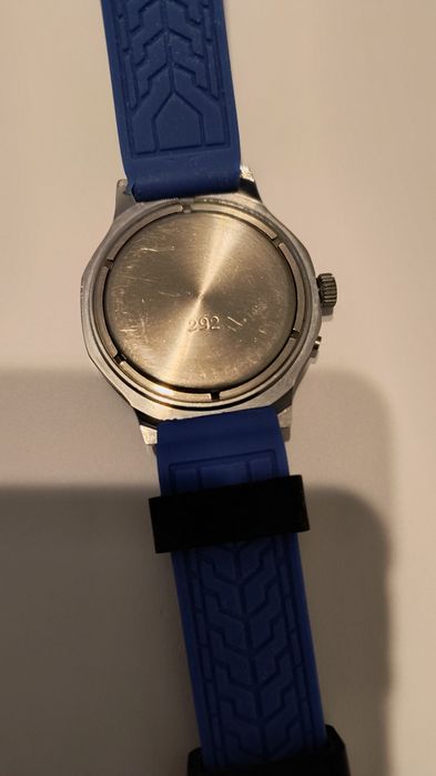 Vând doă ceasuri sovietice,Slava, ambele la prețul de 800 de lei