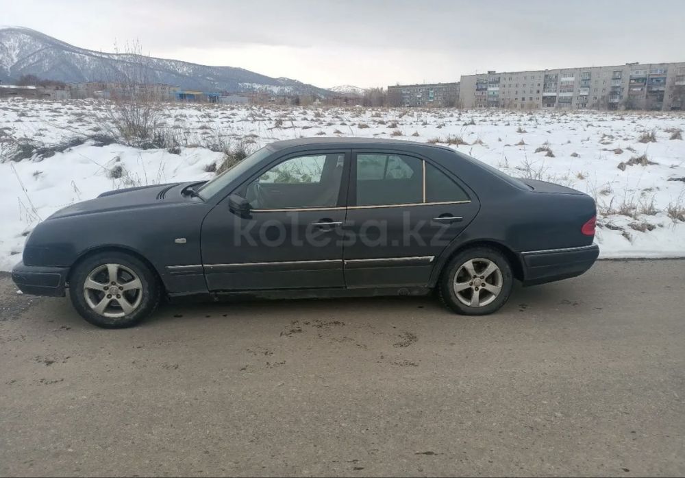 Продам Мерседес Е200 не дорого