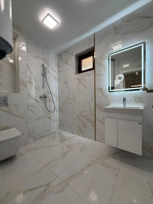 Продава се Тристаен апартамент в Пловдив, Остромила - 118 кв.м за 1992 €/кв.м - Снимка #6