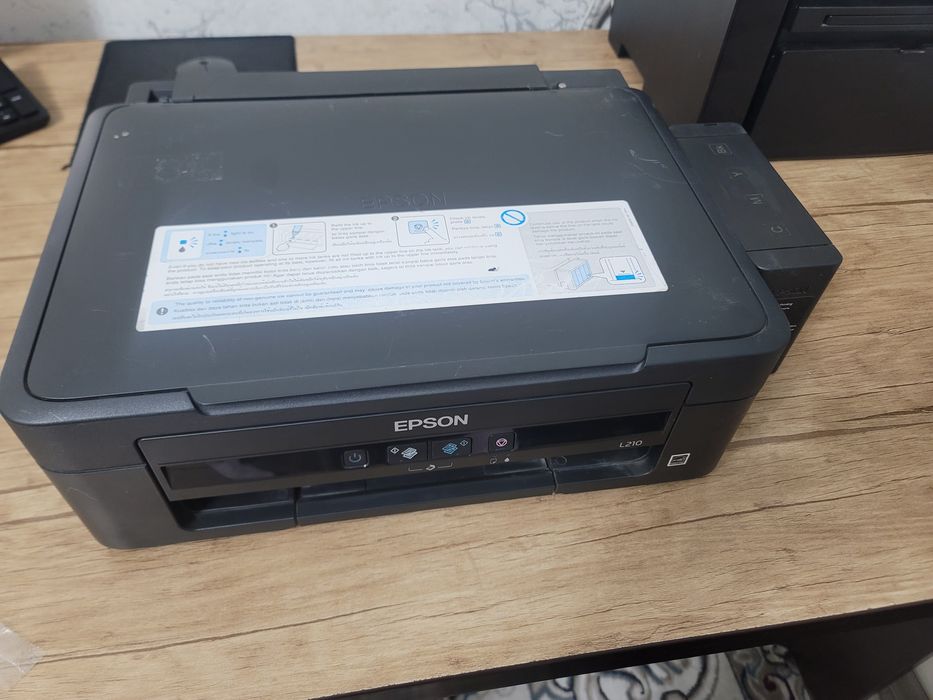 Продаётся два принтера Epson и Canon