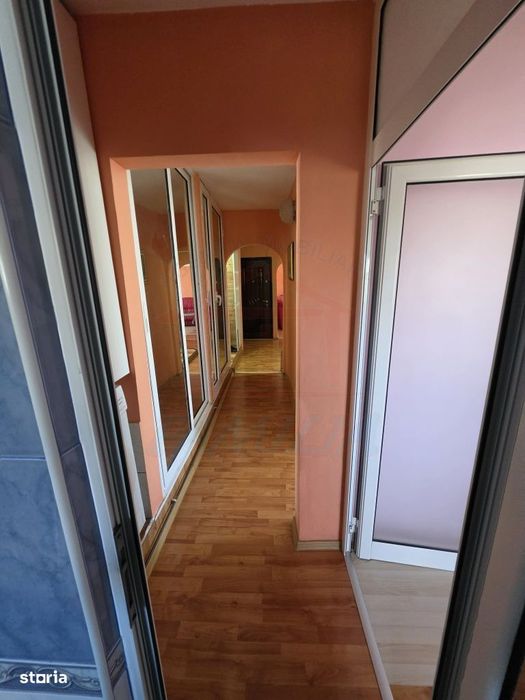 Vanzare apartament 3 camere, IREG, 74mp, 72.000 EURO, etaj 4