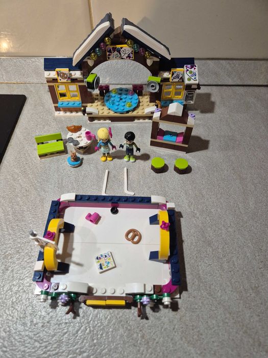 OCAZIE - LEGO Friends 41322 - Patinoar - 60% reducere, ca nou