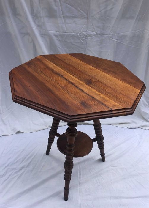 Антикварна , старина ,  ретро маса