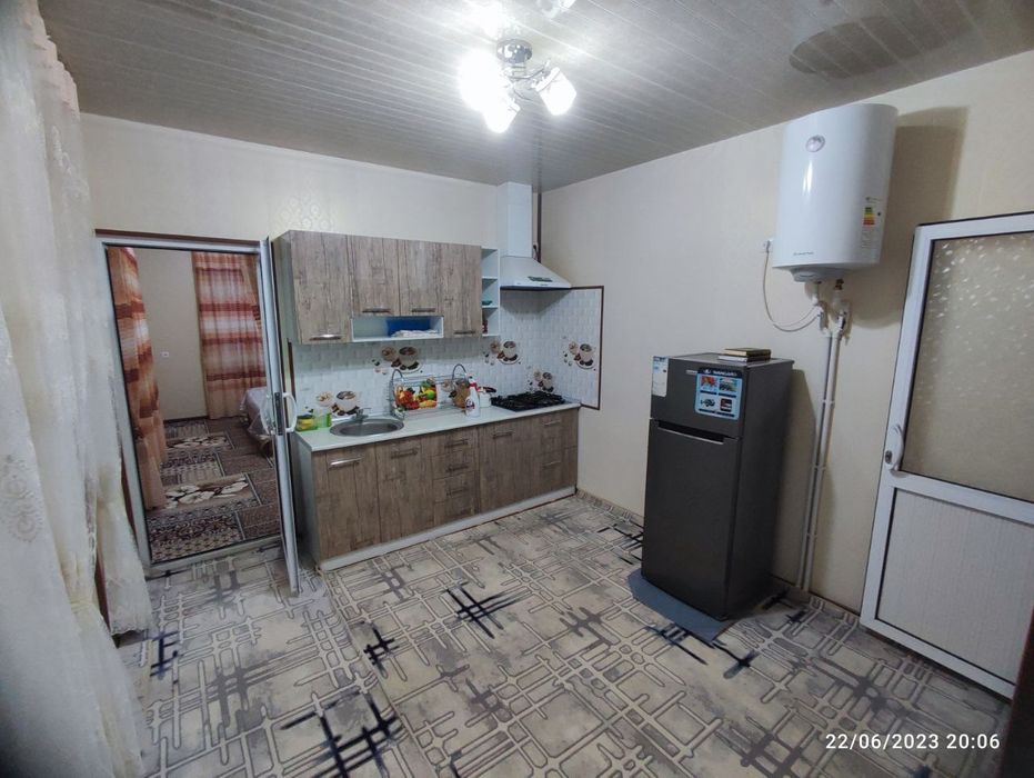 Oilaviy dacha. Oqtosh