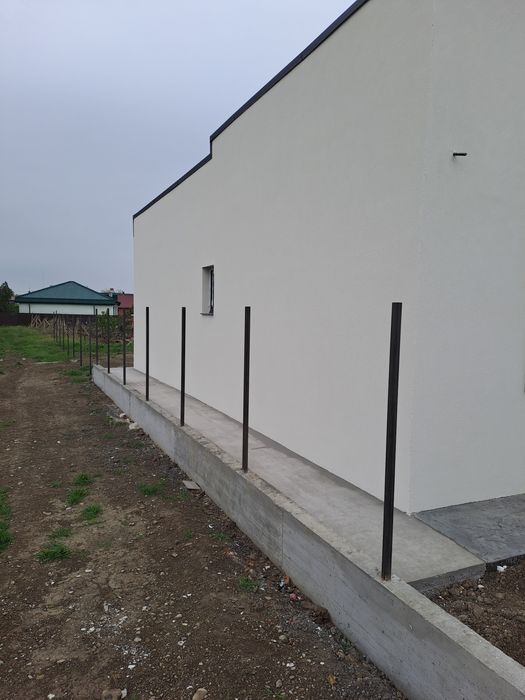 Casă nouă de vânzare