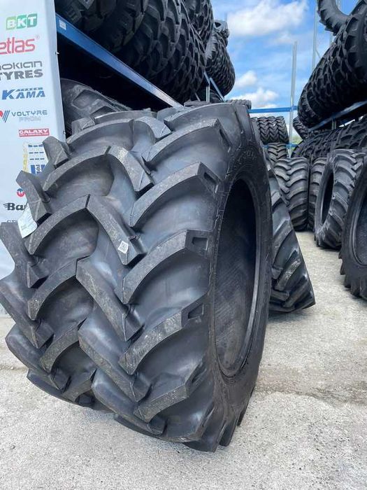13.6-28 anvelope noi pentru tractor FIAT cu 8 pliuri cu garantie