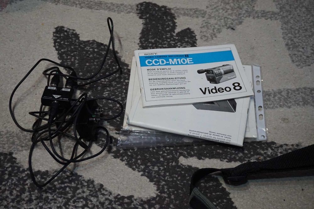 camera video 8  SONY CCD-M10E cu probleme