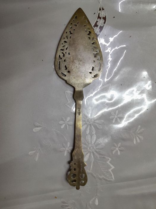Ложка антикварная старинная для тортов смотрите фотографии смотрите др