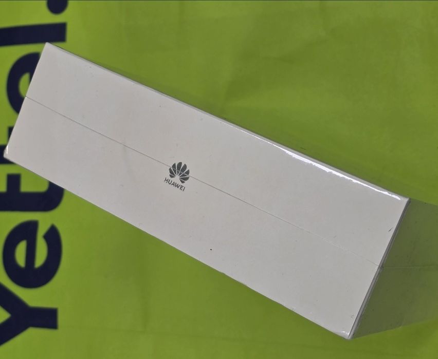 ЗАПЕЧАТАН 512GB Huawei Pura 80 Ultra Гаранция от Yettel до 2029 г. Golden Black