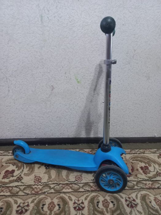 Продам детский самокат
