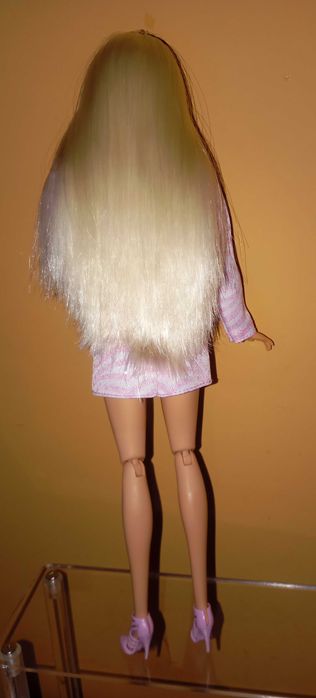 Кукла Barbie deluxe style.