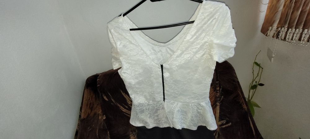 Rochie alb cu negru